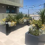 Luxury Double Room Featuring Comfortable Sofa Bed To Sleep On, Private Balcony, And Exclusive Access To Rooftop And Garden In Welcoming Shared Flat With Host